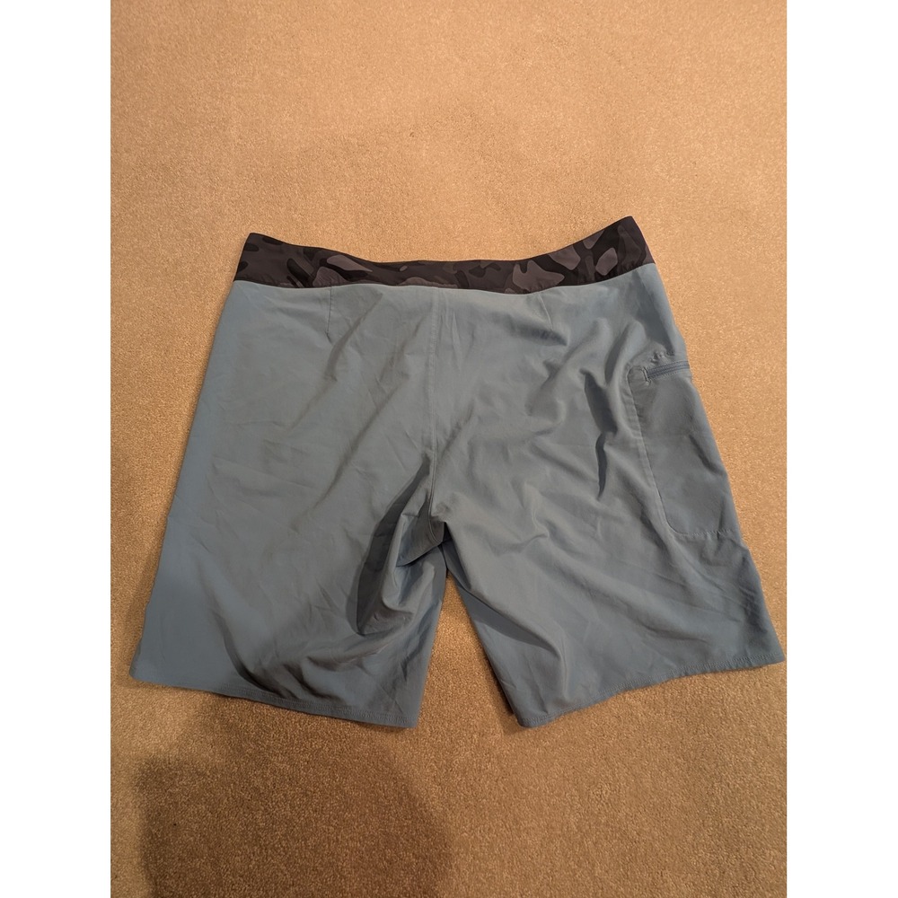 Patagonia Mens 36 Board Shorts Blue Camo Waist Stretch Swim Trunks 86611 - Picture 7 of 7